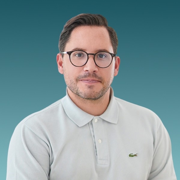 Dr. med. Bastian Samkiewicz, California Skin, Ihre Experten für Faltenbehandlungen in Augsburg